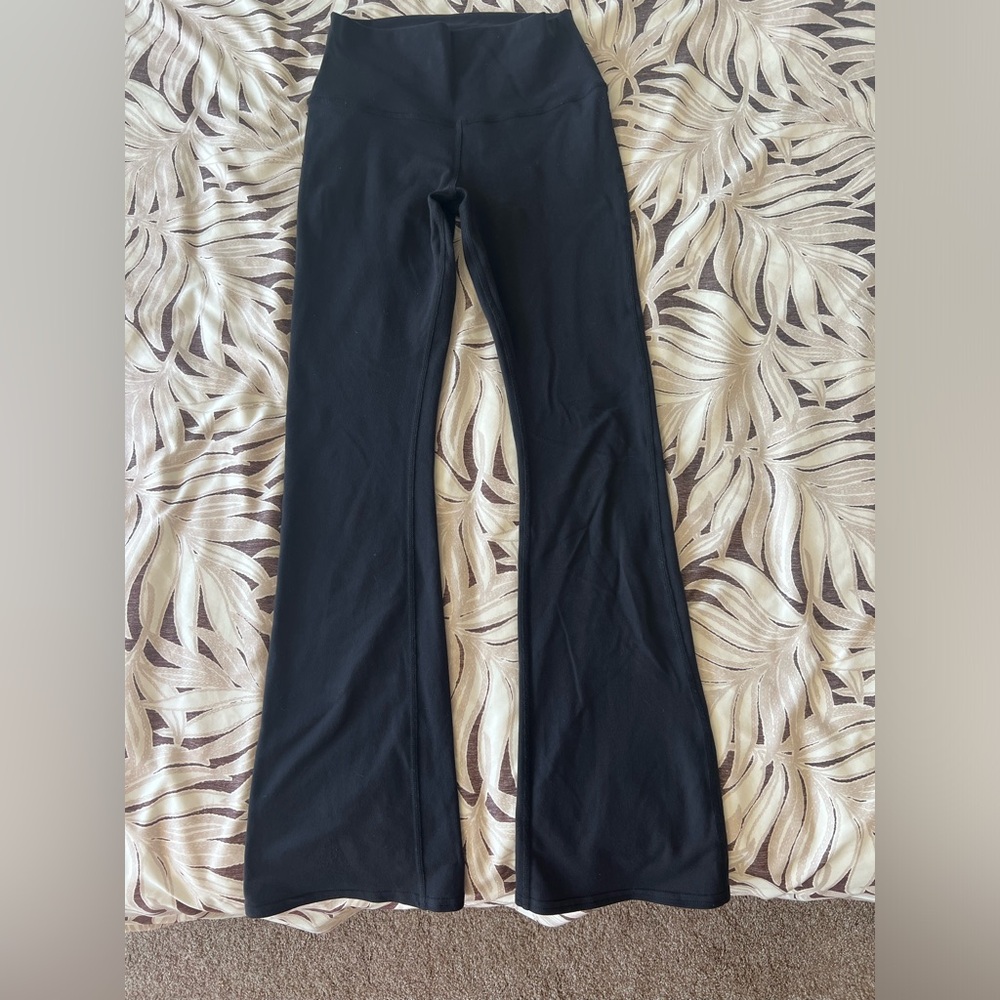 Alo Airbrush 7/8 Bootcut Leggings